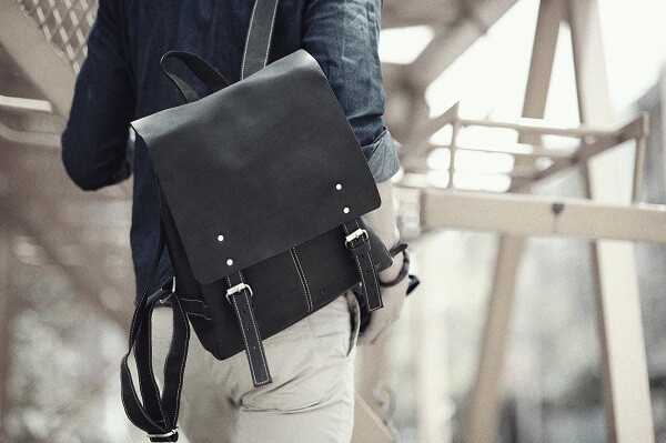 chọn túi xách phù hợp dáng người 