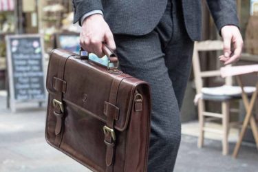 Địa chỉ cửa hàng bán túi xách nam đi công tác