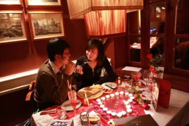 Mua quà tặng gì cho ngày Valentine?