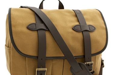 Mua túi xách nam online tiện lợi hơn