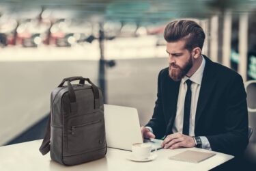 Tất tần tật thông tin về balo làm bằng chất liệu gì