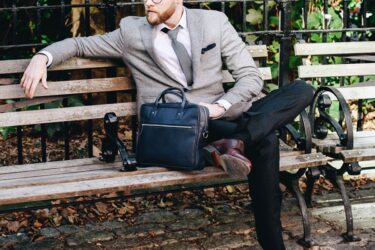 Top 6 cặp xách nam đựng laptop 15.6 inch đáng mua