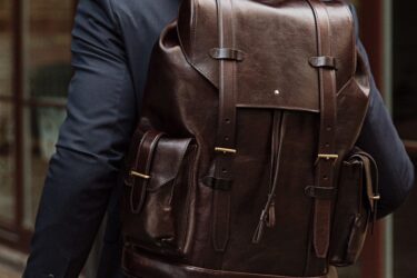 7 cách tẩy vết mực trên balo da