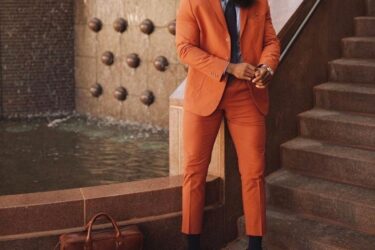 Những mẫu cặp da cầm tay nam hot nhất 2025